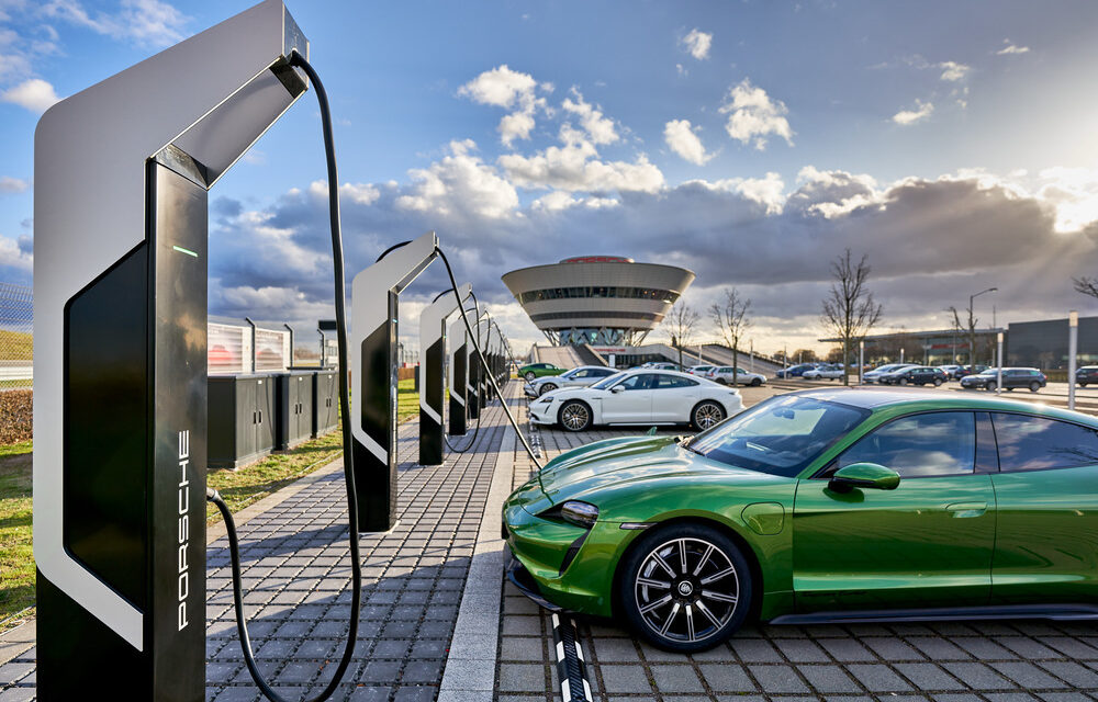 Porsche eröffnet in Leipzig den leistungsstärksten Schnellladepark Europas