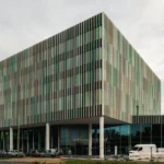 InformatiKOM feierlich eröffnet: Neue Gebäude vereinen Informatik und Wissenschaftskommunikation
