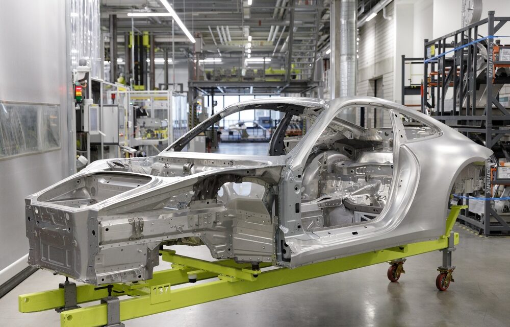 Porsche plant ab 2026 den Einsatz von CO₂-reduziertem Stahl in seinen Sportwagen