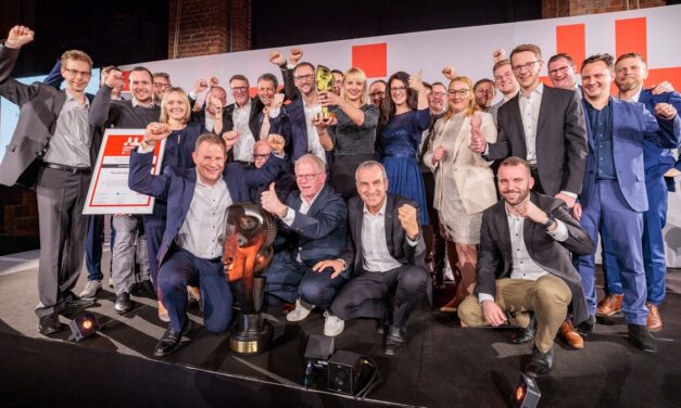 Porsche Werk Leipzig erhält den Award „Fabrik des Jahres“